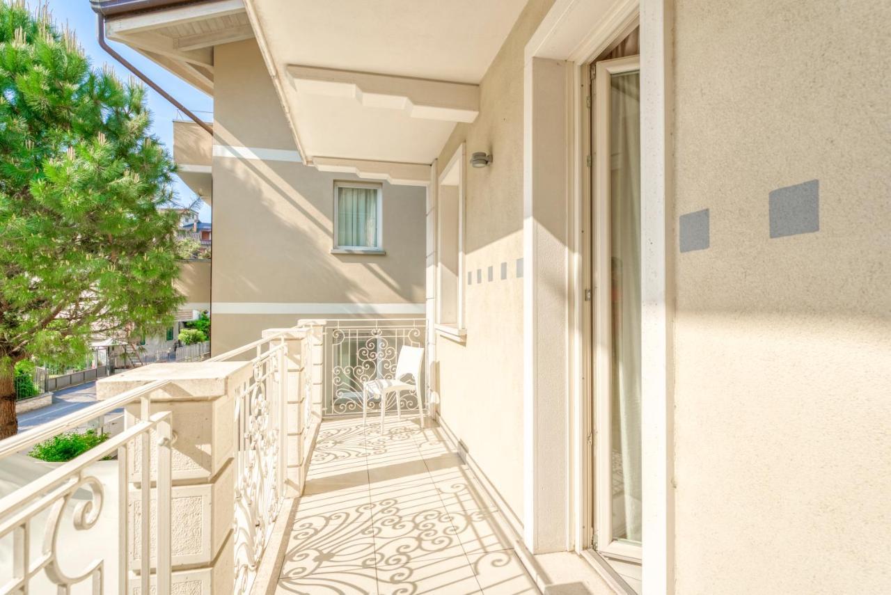 Villa Liberty Boario Terme Buitenkant foto